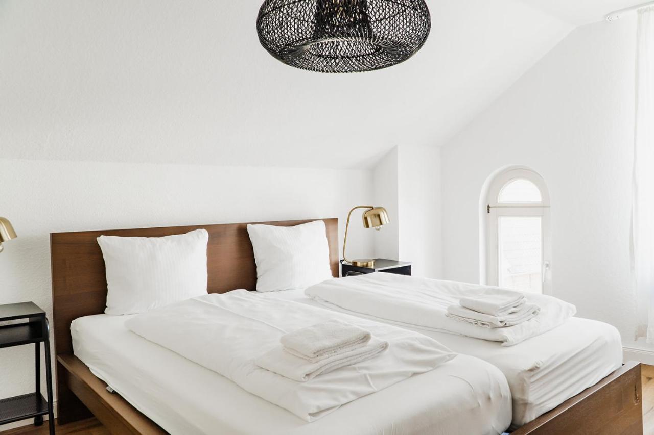 360 Grad Hotel & Bar Leer Bagian luar foto